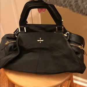 Pour la victoire crossbody bag